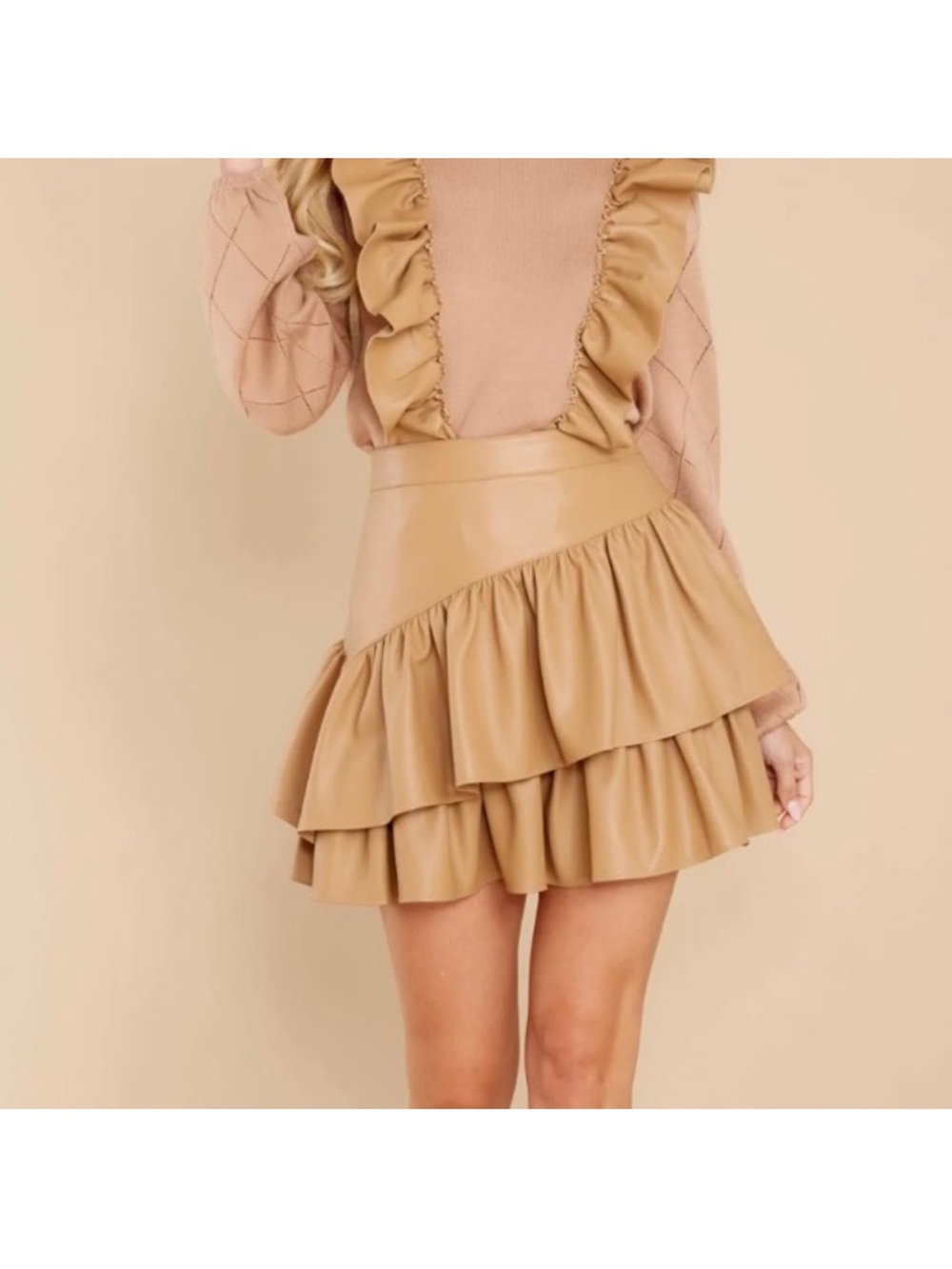 Emily McCarthy Tiered Camel Mini Skirt perfect condition smoke pet free - Size S - Picture 2 of 7
